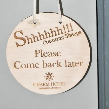 Charm Hotel, מלון הרסוניסוס