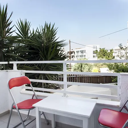 Charm Hotel, 2* Chersonissos