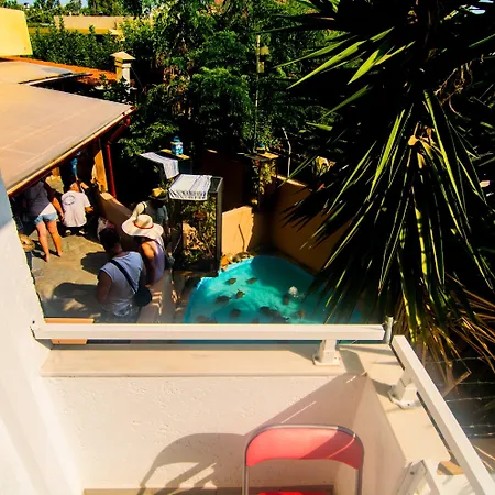 Charm Hotel, 2*