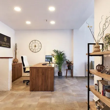 Hotel Charm Hotel, 2*