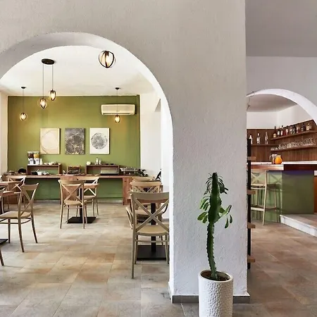 Charm Hotel,