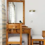 Charm Hotel, Hotel